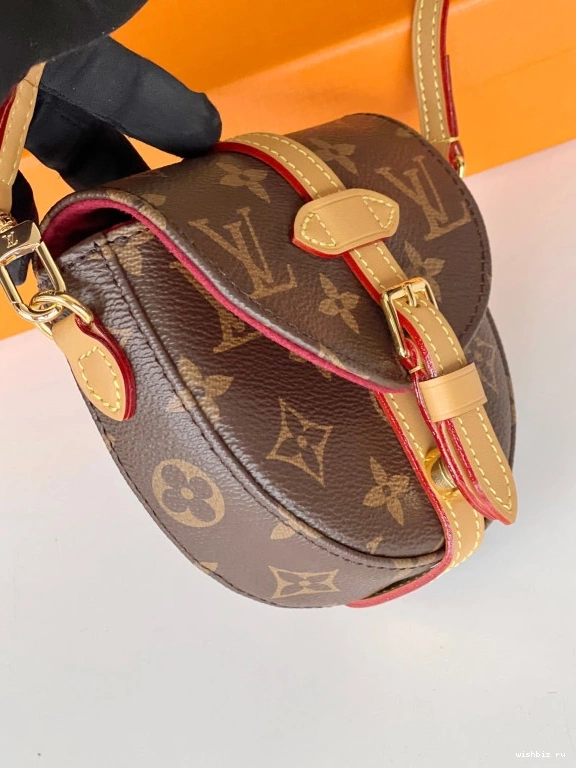 WIS LOUIS VUITTON CHANTILLY MICRO 1104